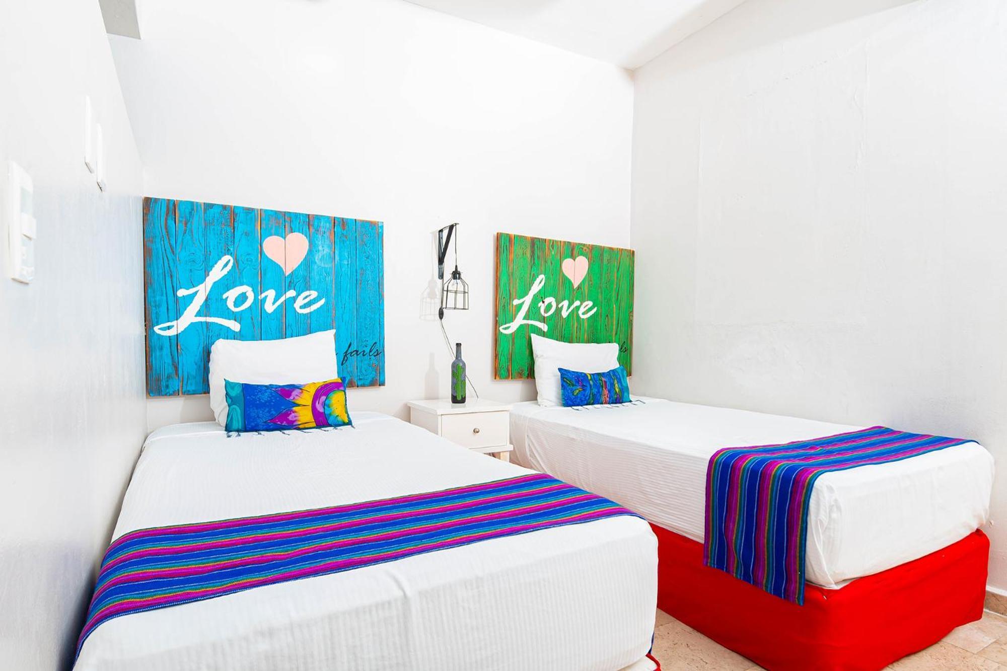Chingon Anarchy Hotel & Roof Playa del Carmen Dış mekan fotoğraf